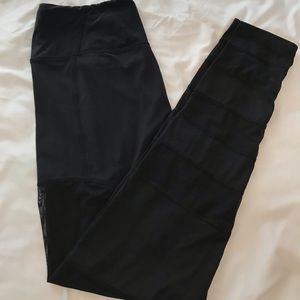 Victoria Secret Sports leggings.